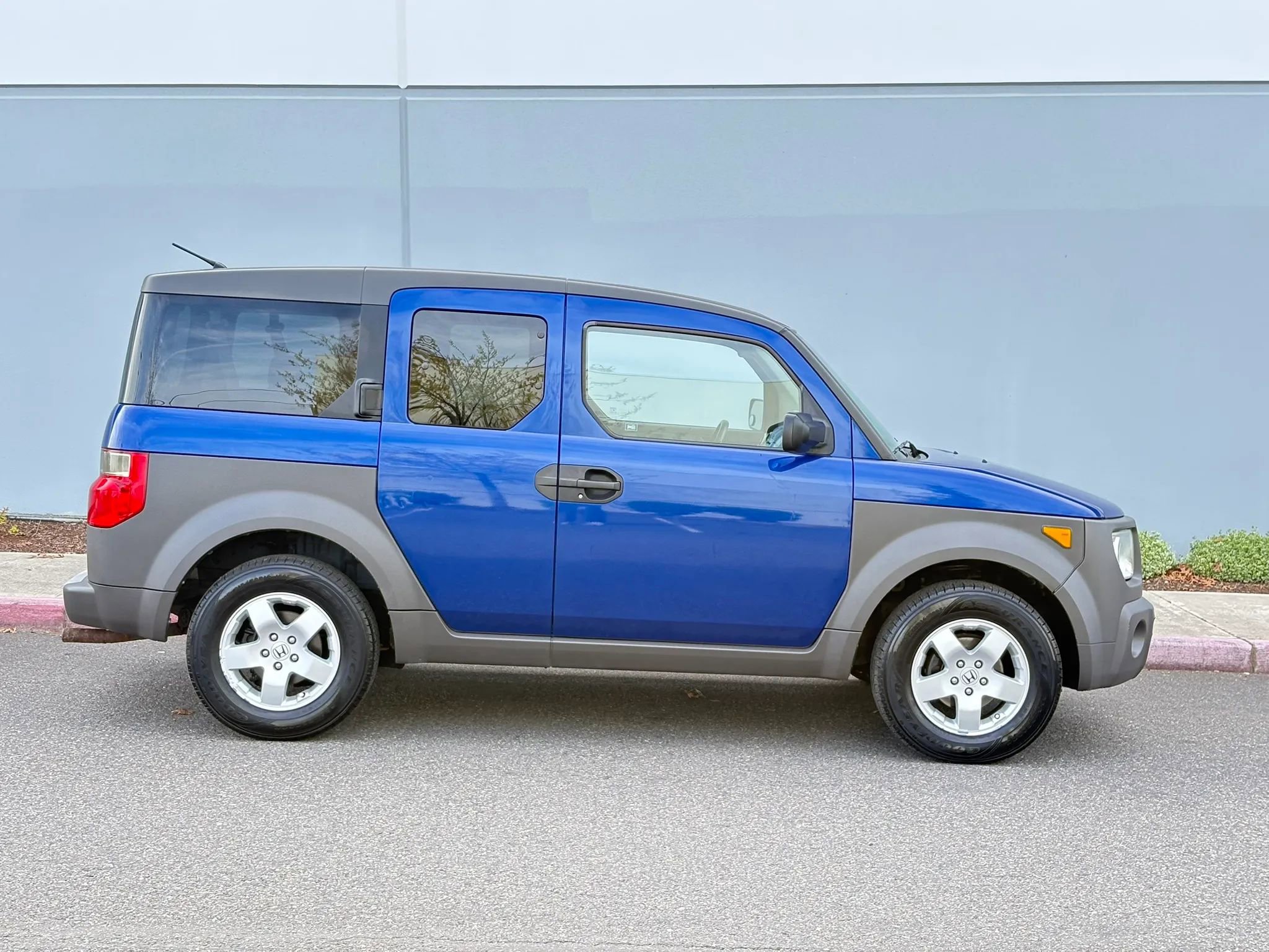 Used 2004 Honda Element EX image 7