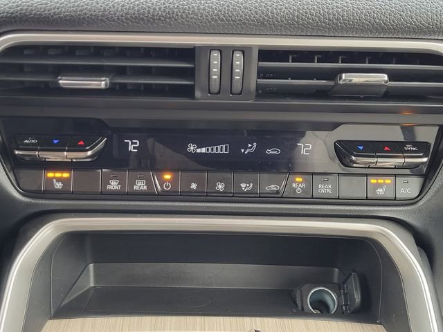 Used 2025 MAZDA CX-90 Plug-In Hybrid w/ Preferred image 9