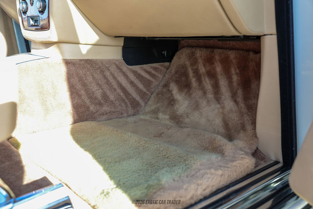 Used 2012 Rolls-Royce Phantom Sedan RWD image 52