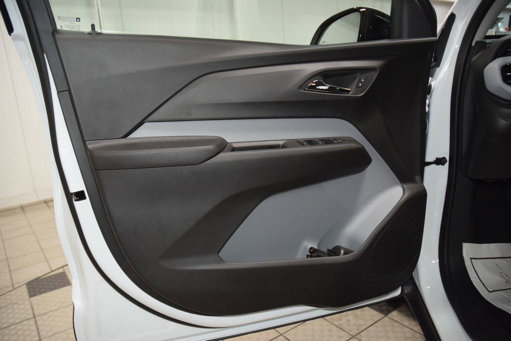 New 2027 Chevrolet Bolt LT FWD image 38