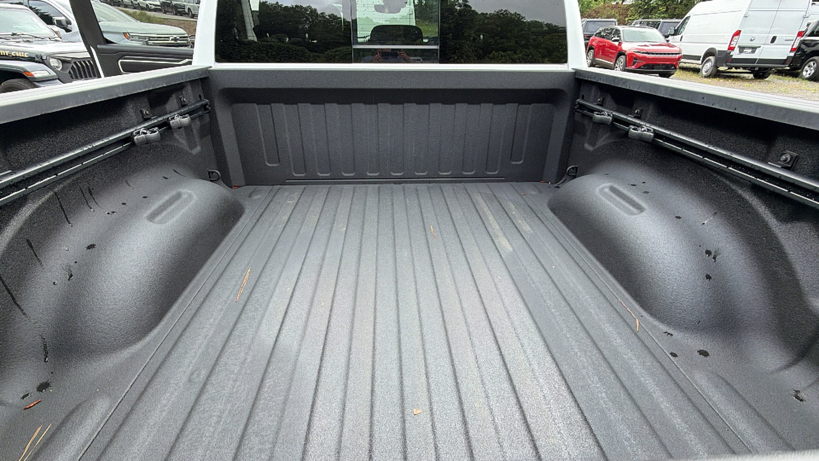 Used 2025 RAM 1500 Big Horn AWD/4WD image 13