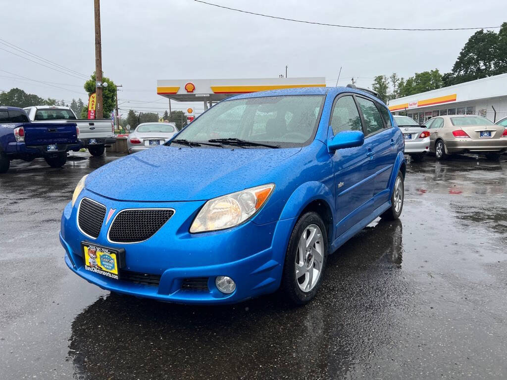 Used 2007 Pontiac Vibe w/ Preferred Package FWD image 2
