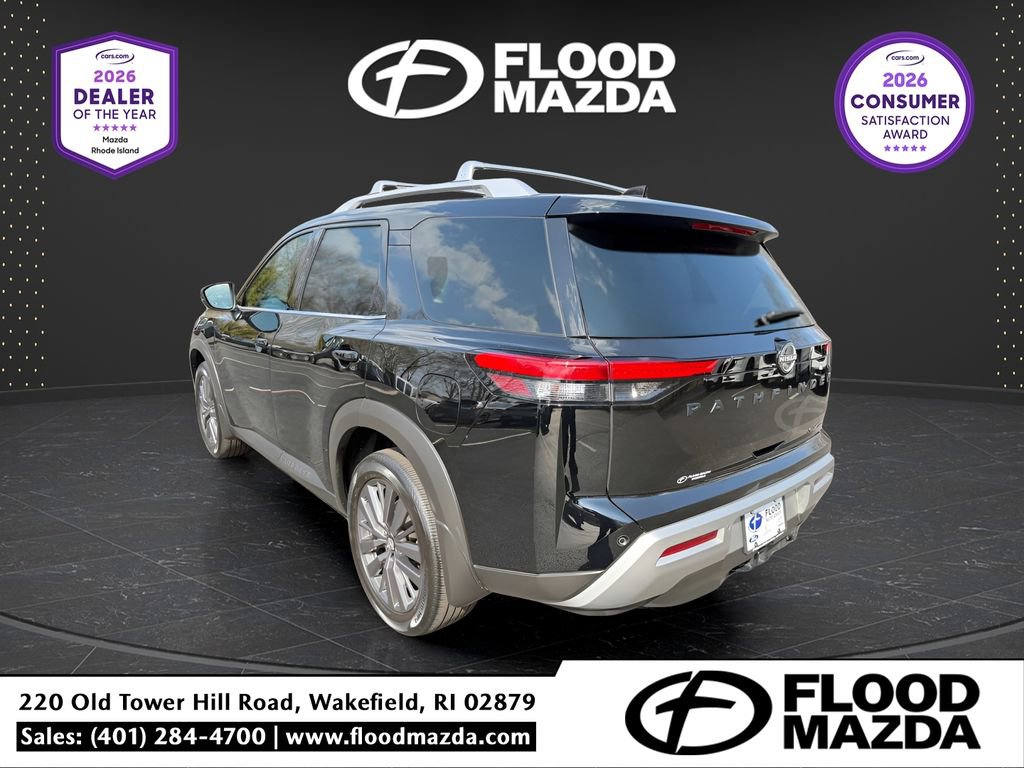 Used 2023 Nissan Pathfinder SL w/ SL Premium Package AWD/4WD image 3