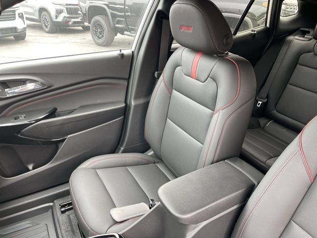 New 2026 Chevrolet Trax RS w/ Sunroof Package FWD image 24