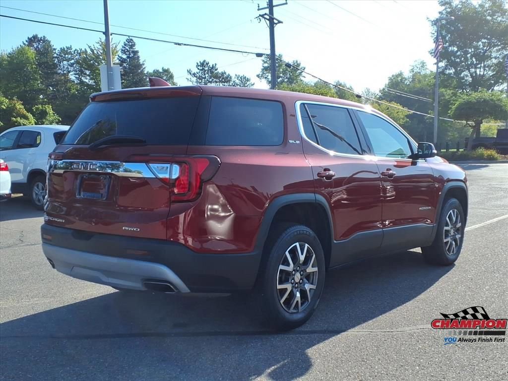 Used 2023 GMC Acadia SLE image 6
