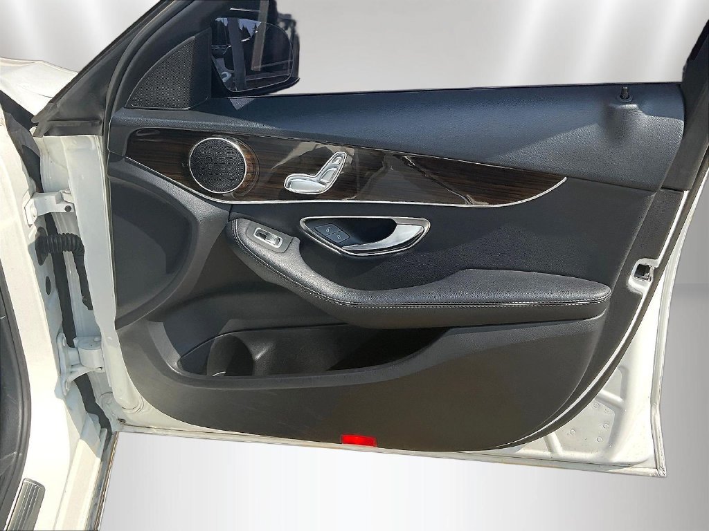 Used 2019 Mercedes-Benz C 300 Sedan image 28