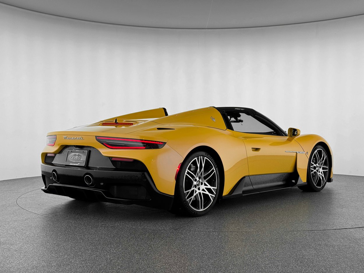 Used 2023 Maserati MC20 Spyder image 6