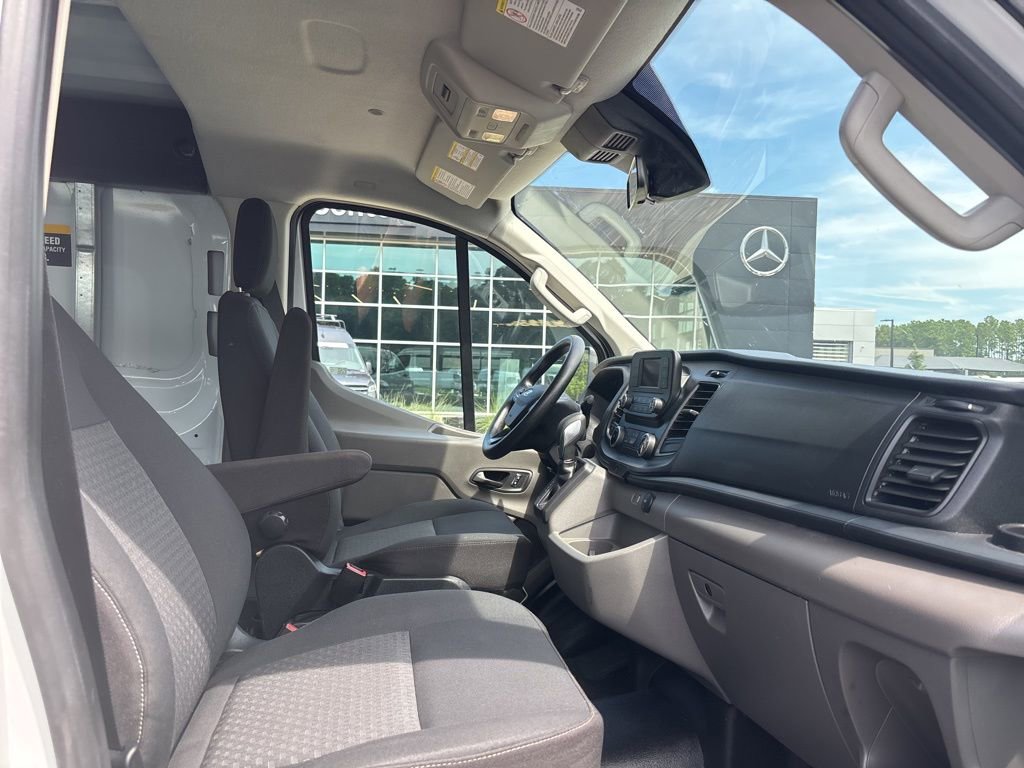 Used 2024 Ford Transit 150 Low Roof RWD image 30