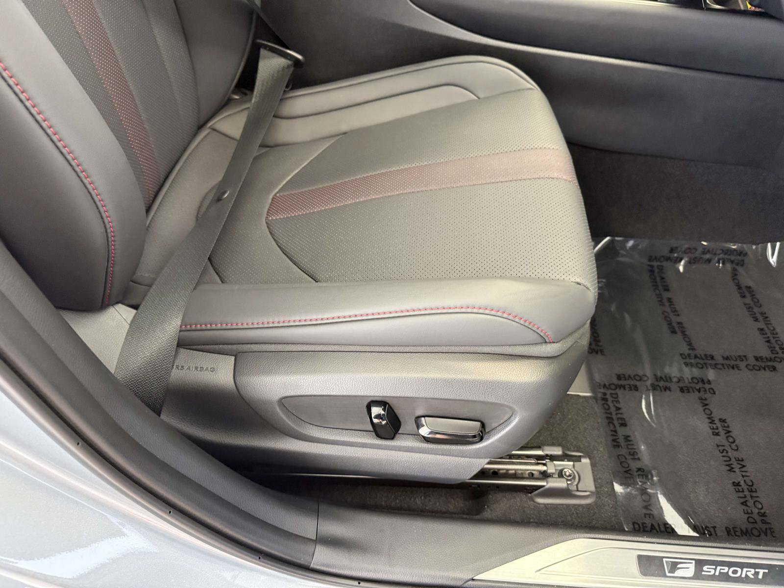 Used 2023 Lexus UX 250h F Sport AWD/4WD image 15