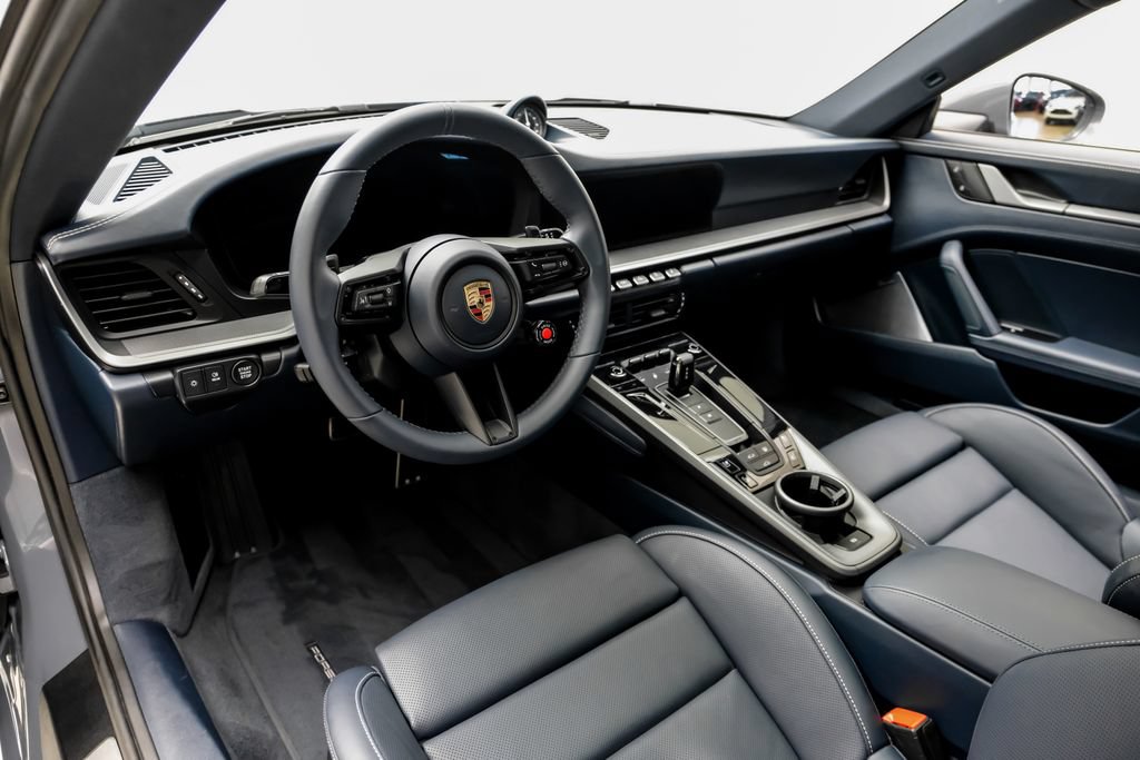 Used 2025 Porsche 911 Carrera S RWD image 7