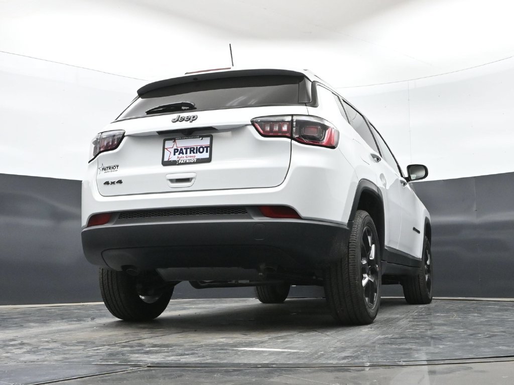 New 2026 Jeep Compass Latitude AWD/4WD image 39