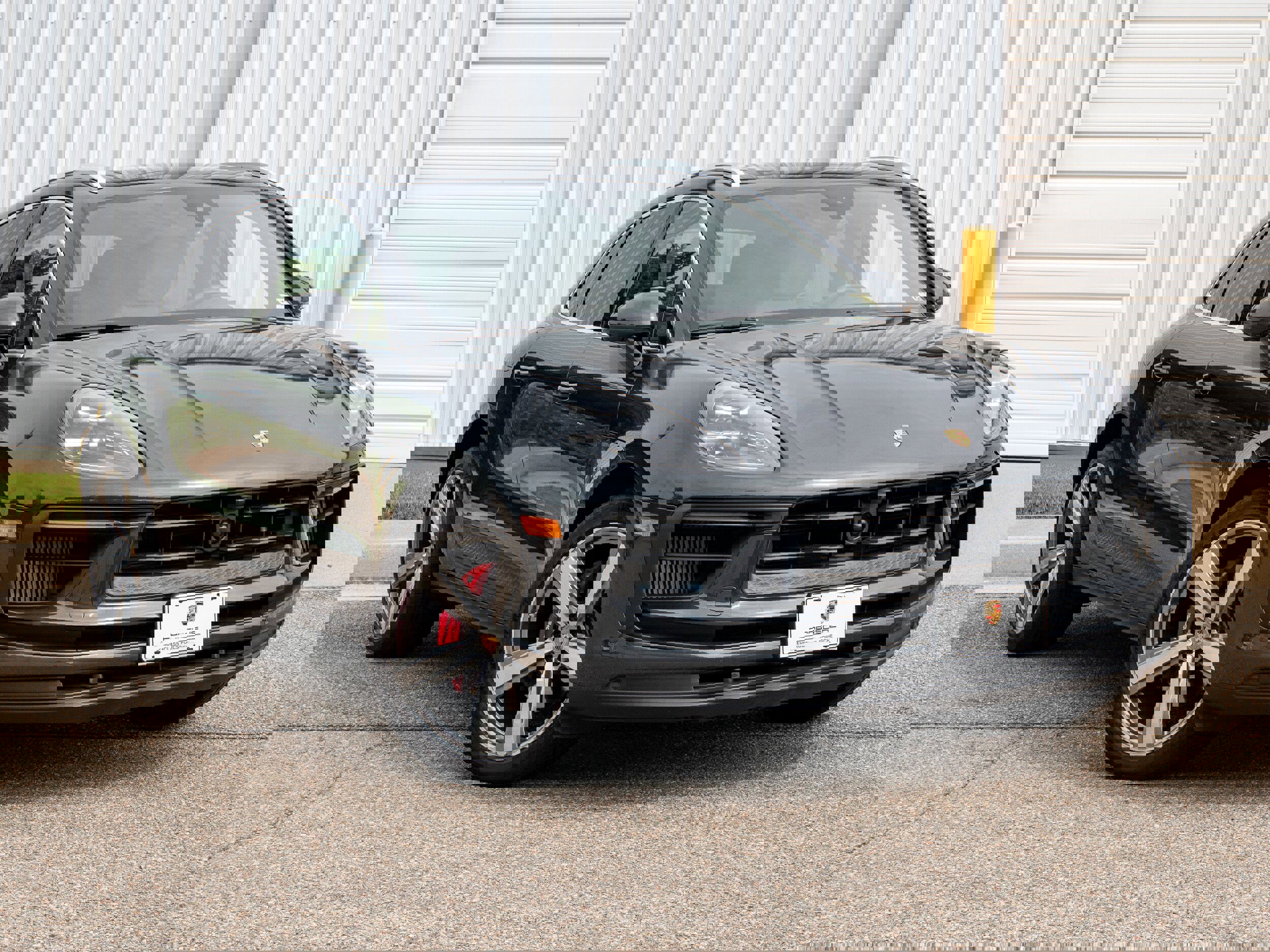 Used 2024 Porsche Macan S image 11