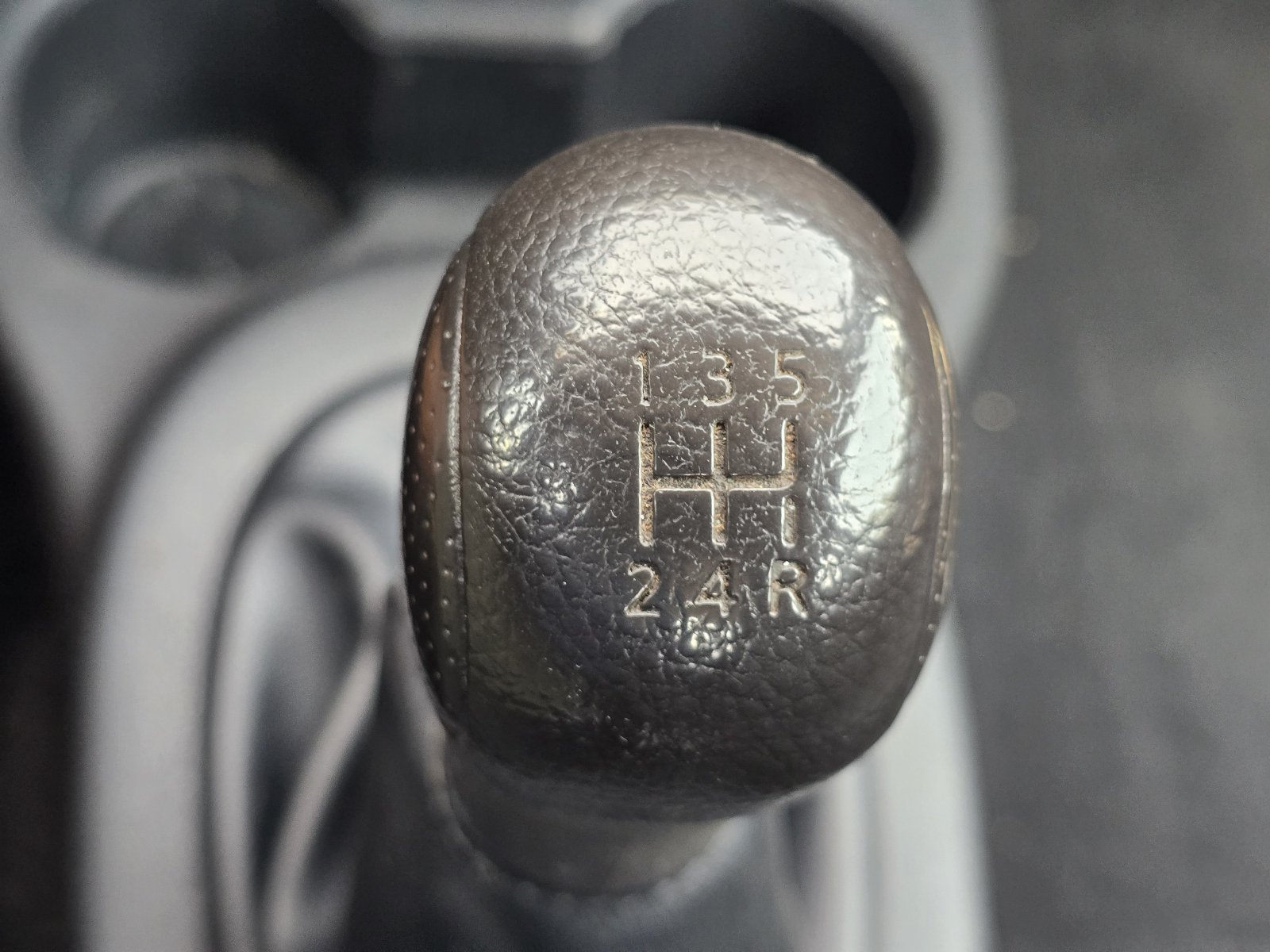 Used 2018 Nissan Versa S FWD image 22