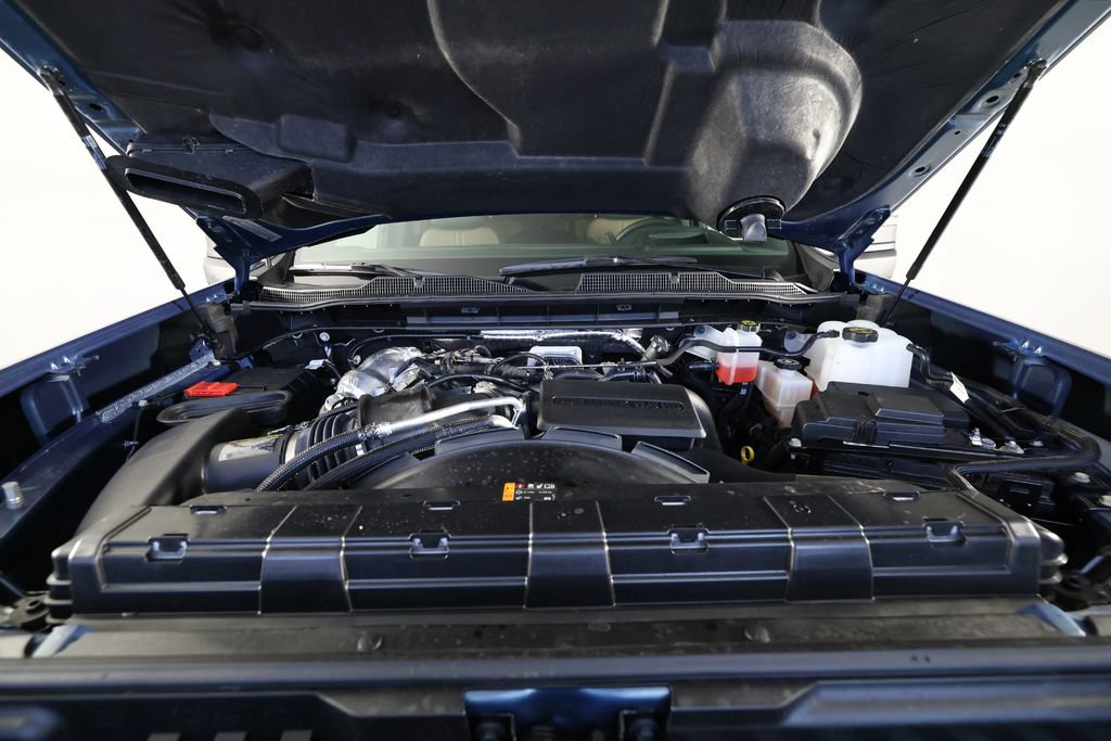 Used 2025 Chevrolet Silverado 2500 High Country w/ High Country Premium Package AWD/4WD image 42