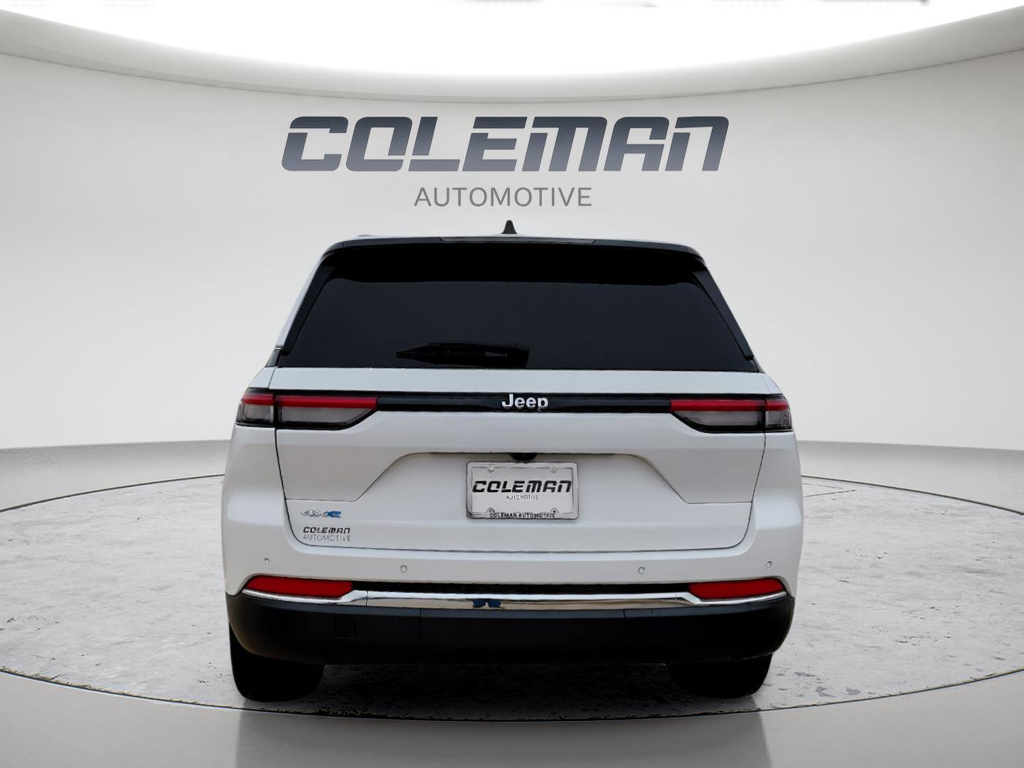 Used 2023 Jeep Grand Cherokee 4WD 4xe image 4