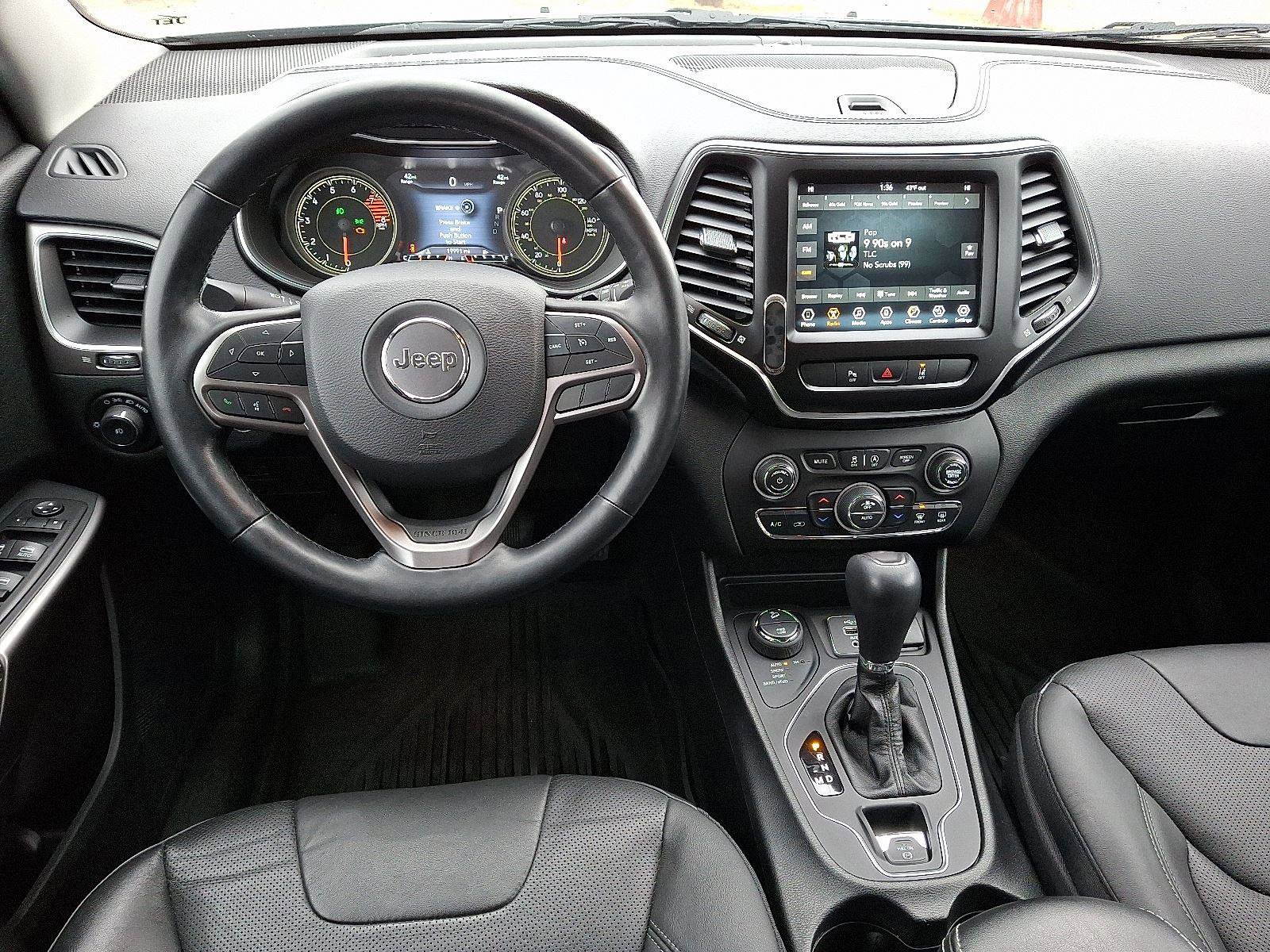 Used 2021 Jeep Cherokee Latitude Lux w/ Comfort/Convenience Group image 10