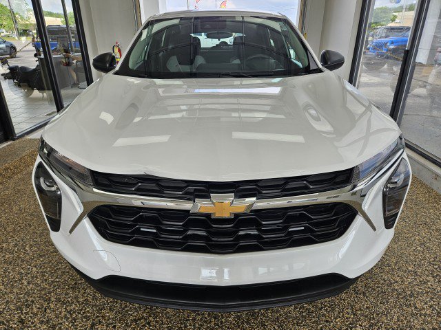 Used 2024 Chevrolet Trax LS FWD image 6