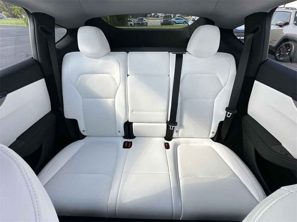 Used 2026 Tesla Model Y Long Range image 23