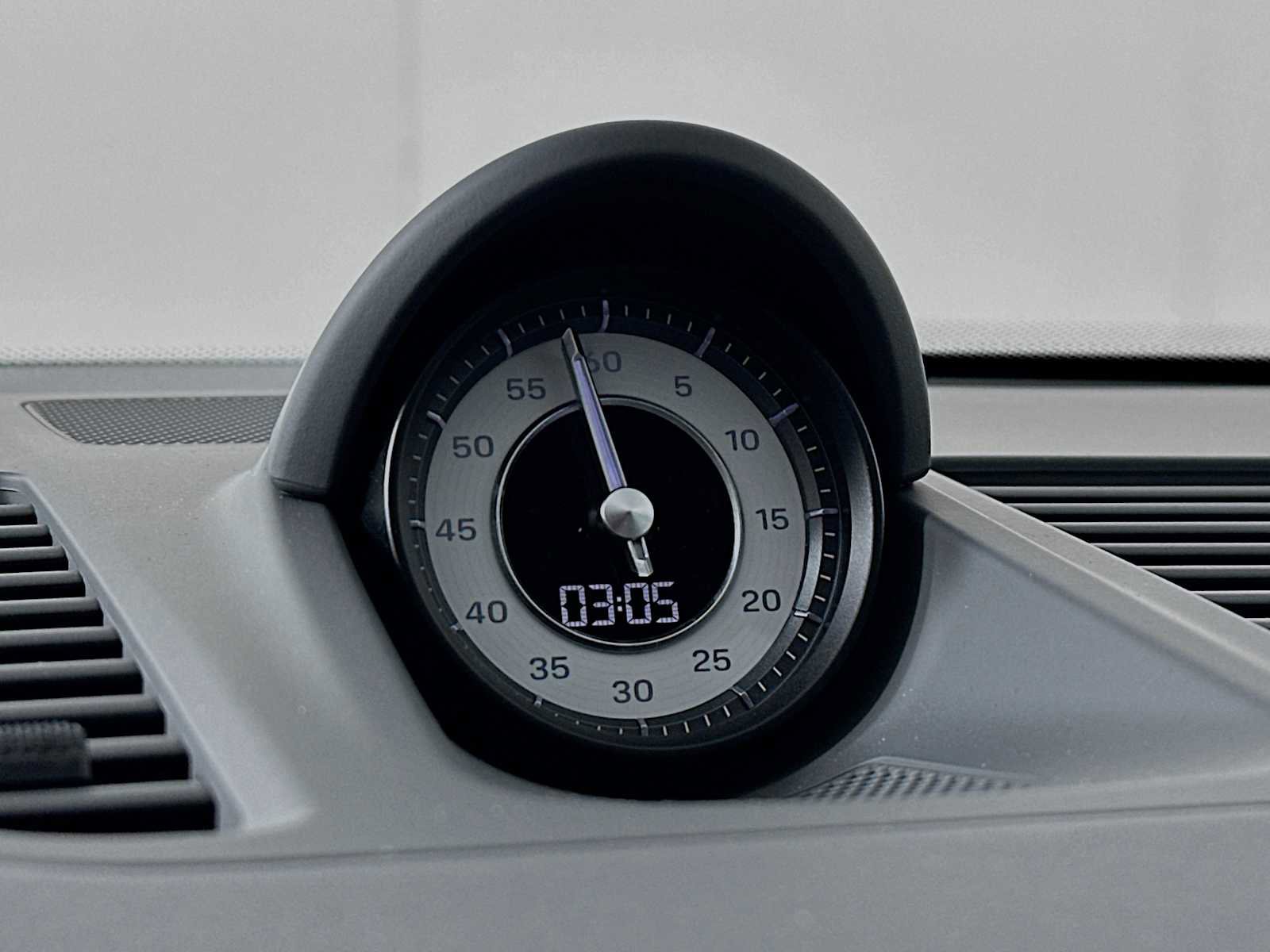 Certified 2021 Porsche 911 Turbo image 17