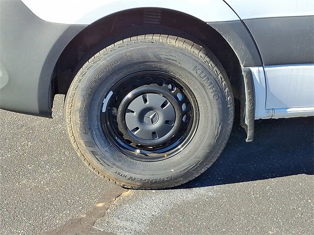 Used 2025 Mercedes-Benz Sprinter 2500 image 8