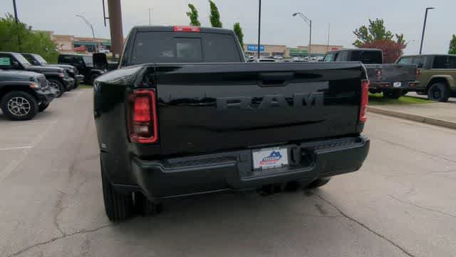 New 2026 RAM 3500 Tradesman AWD/4WD image 7