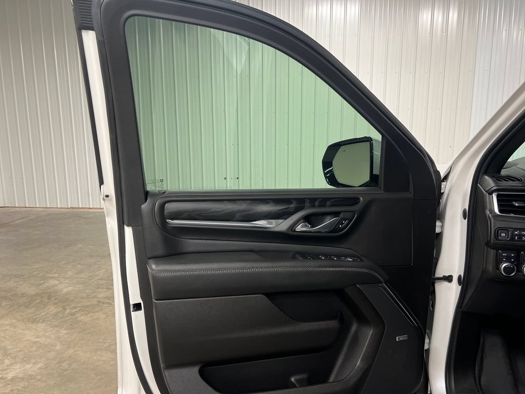 Certified 2021 GMC Yukon Denali w/ Denali Premium Package AWD/4WD image 16