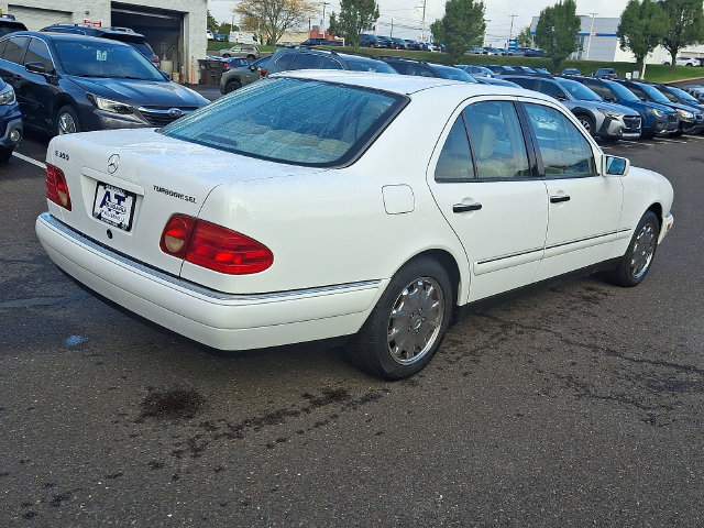 Used 1999 Mercedes-Benz E 300 Sedan image 6