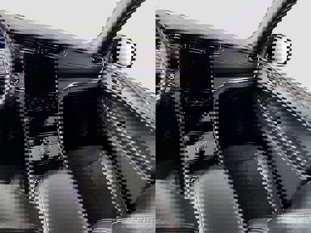 Used 2024 Jeep Grand Cherokee L Laredo image 16