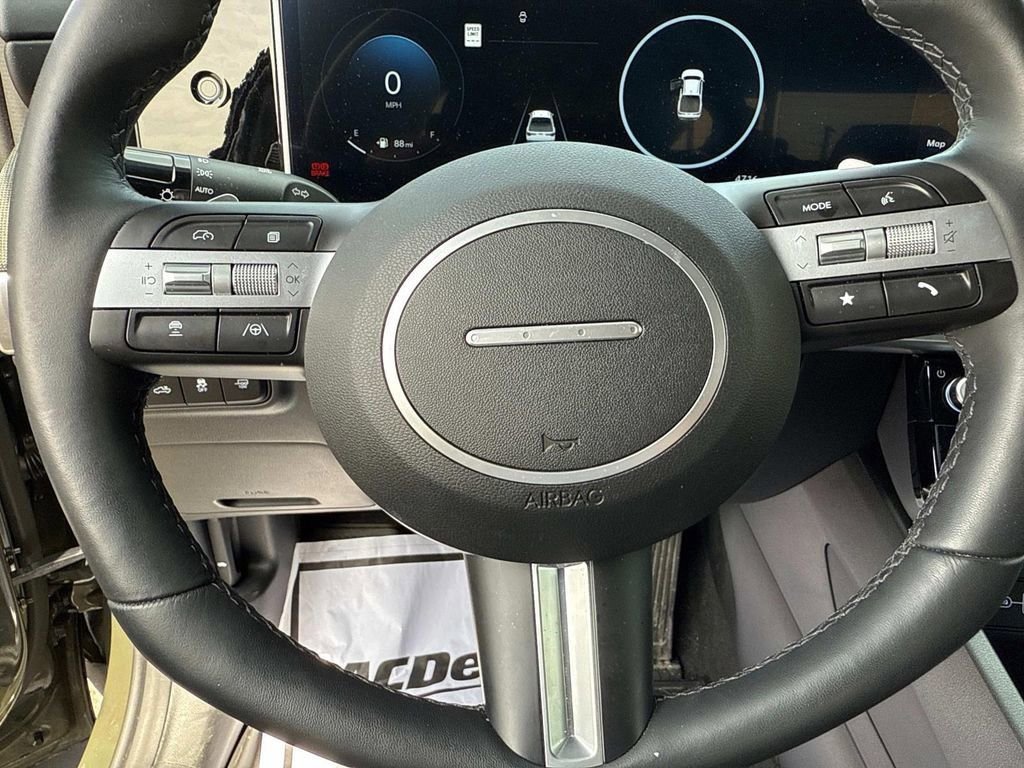 Used 2025 Hyundai Santa Cruz Limited image 17