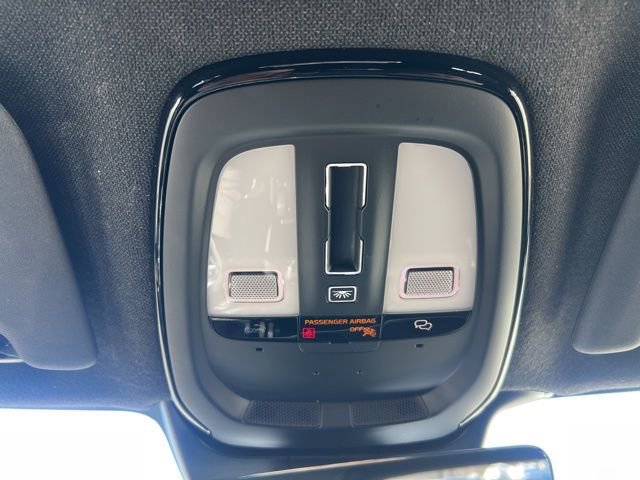 Certified 2023 Volvo XC40 B5 Plus w/ Protection Package Premier image 37