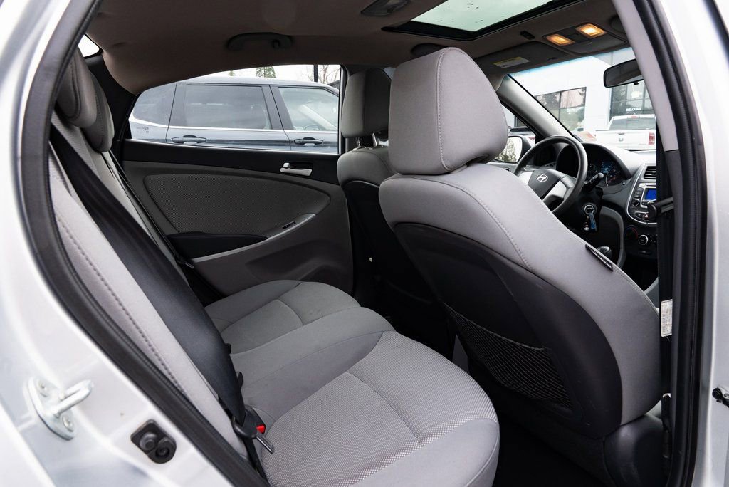 Used 2014 Hyundai Accent GLS image 20