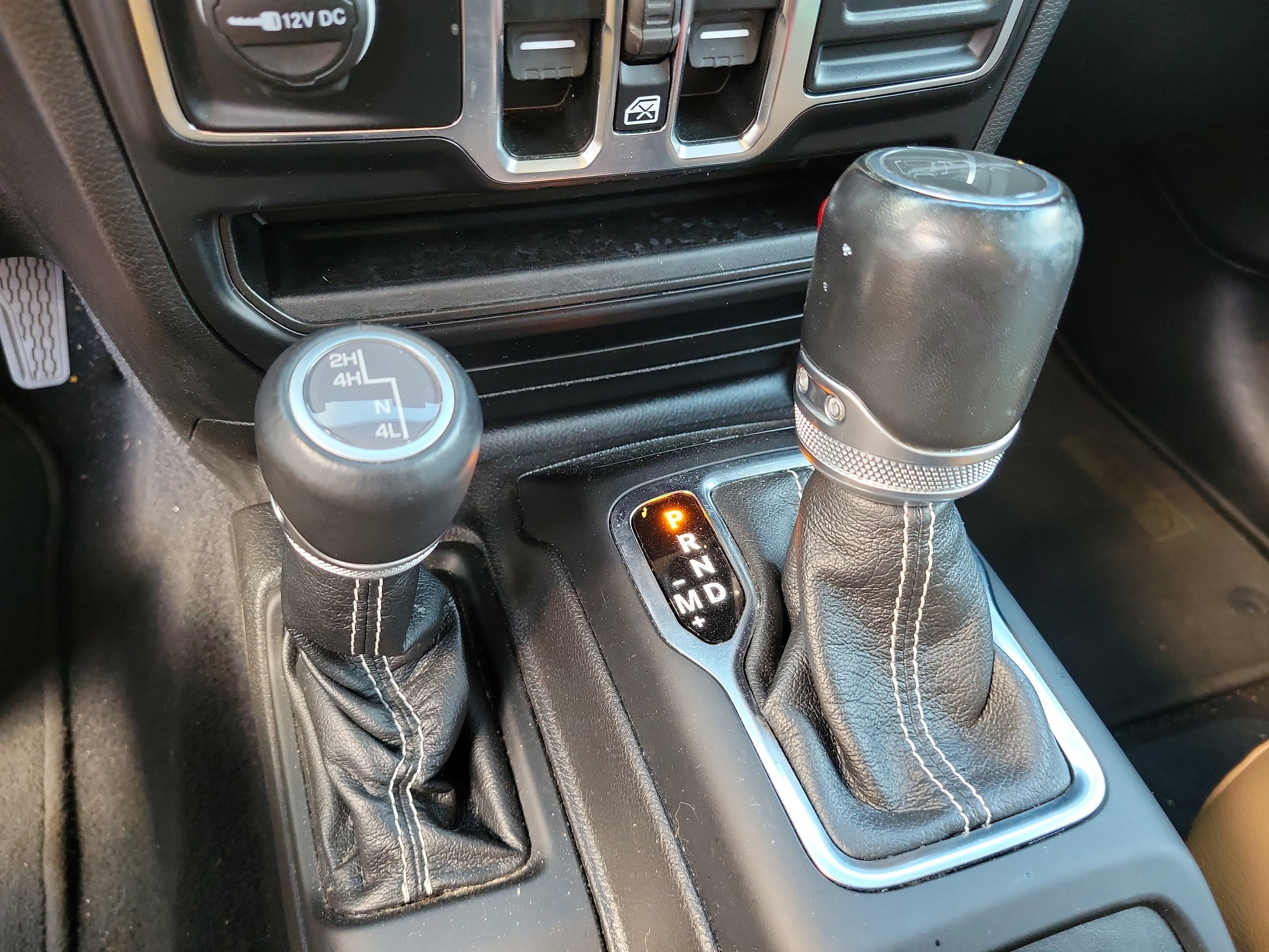 Used 2021 Jeep Gladiator Overland w/ Popular Equipment Package AWD/4WD image 19