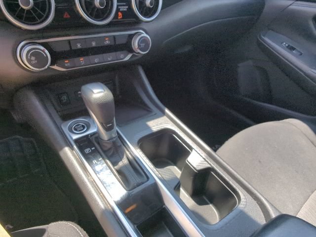Used 2024 Nissan Sentra SV FWD image 16