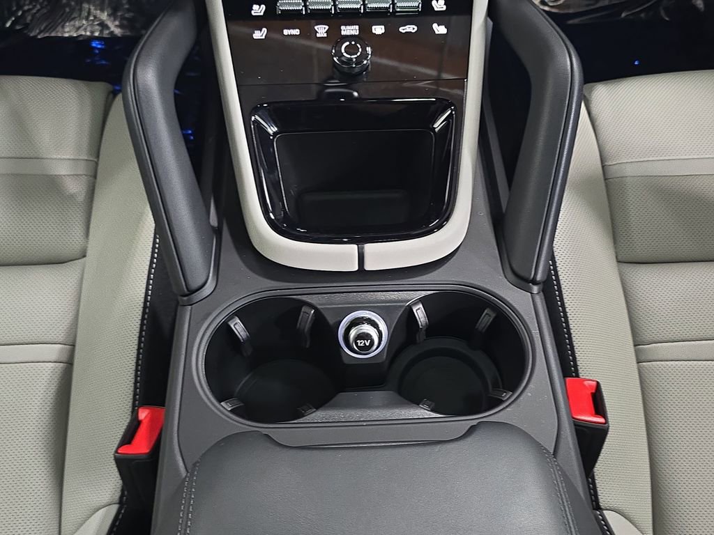 Certified 2024 Porsche Cayenne Coupe image 20
