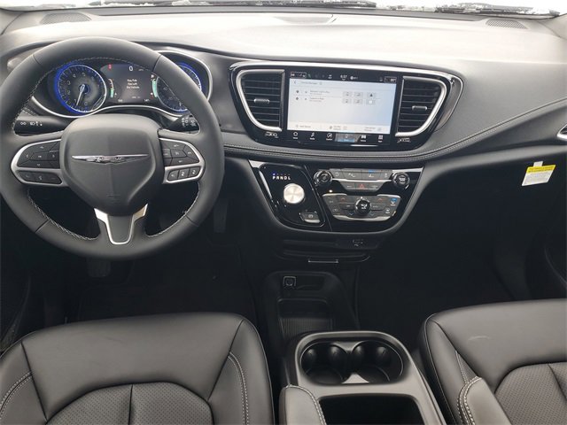 New 2026 Chrysler Pacifica Select image 12