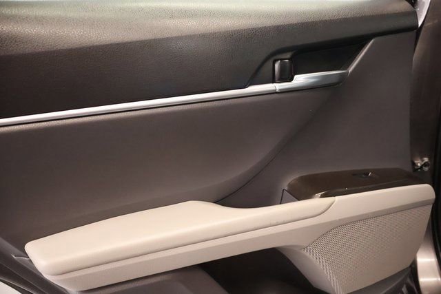 Used 2022 Toyota Camry LE image 30