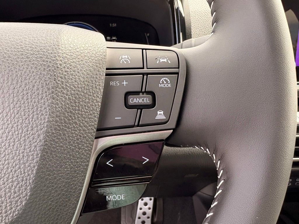 Used 2026 Toyota Camry SE FWD image 20