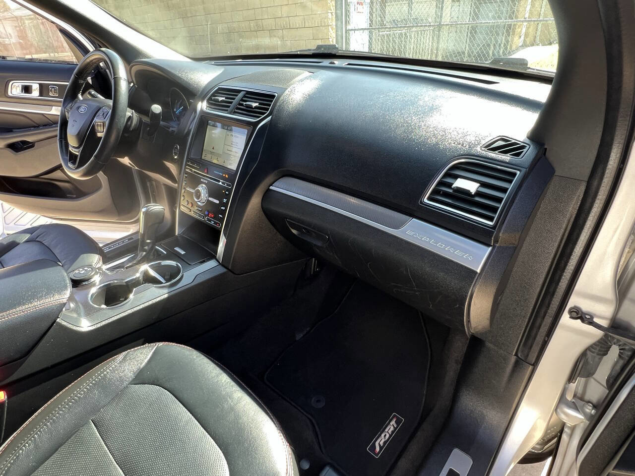 Used 2018 Ford Explorer Sport w/ Equipment Group 401A image 35