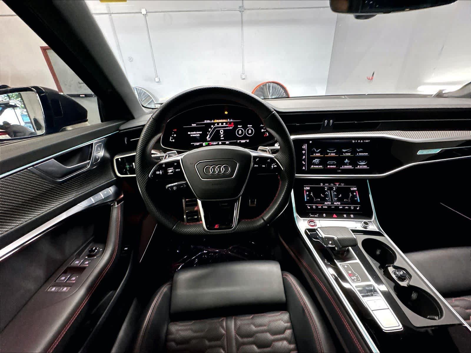 Used 2022 Audi RS 6 AWD/4WD image 9