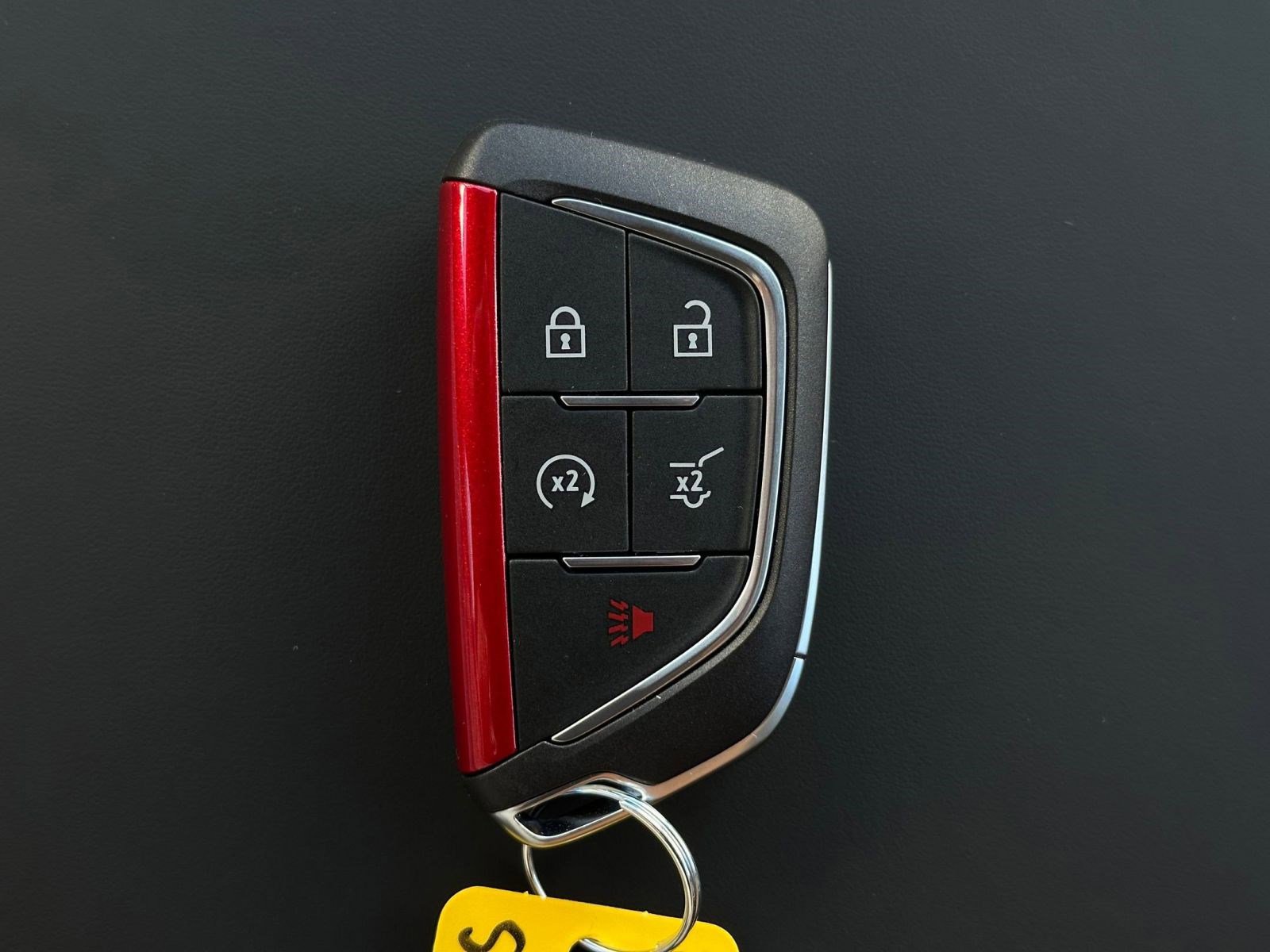 New 2026 Cadillac Lyriq V w/ Exterior Carbon Fiber Package image 26