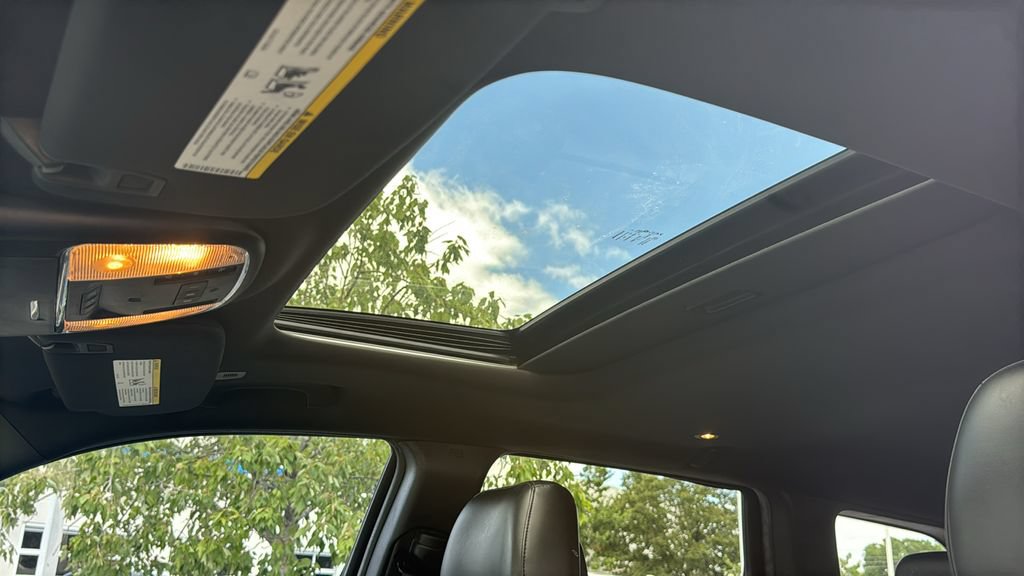 Used 2017 Jeep Grand Cherokee Altitude AWD/4WD image 22