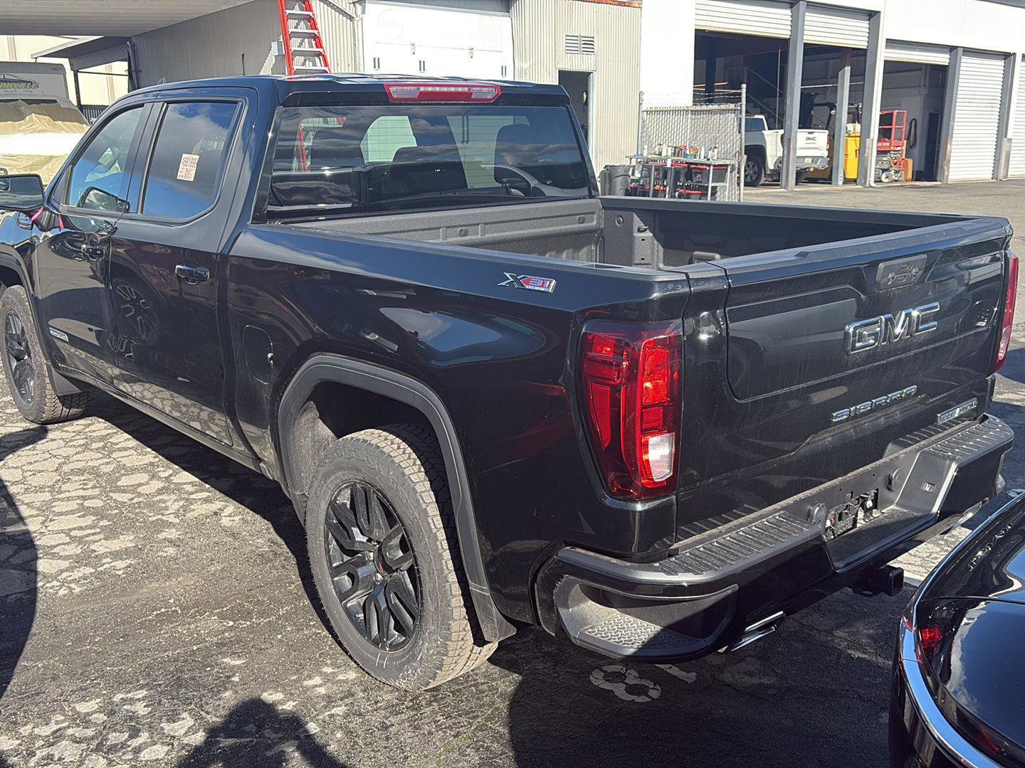 Used 2025 GMC Sierra 1500 Elevation w/ X31 Off-Road Package image 29