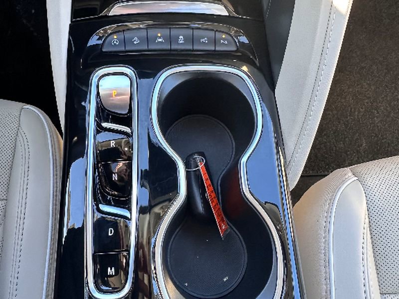 Used 2023 Buick Envision Avenir image 13