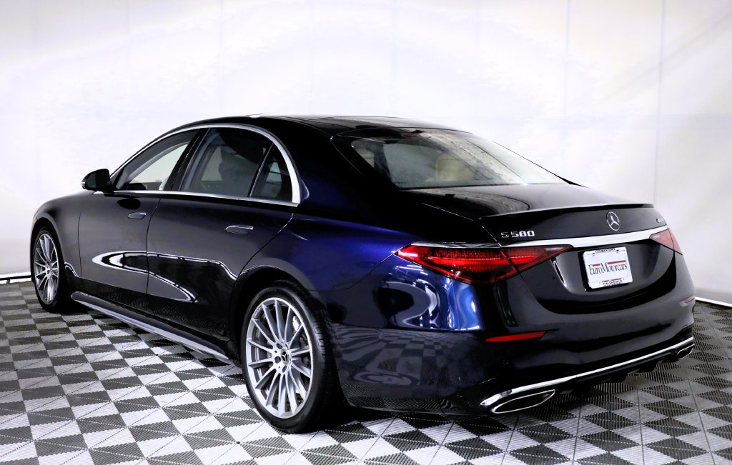Used 2022 Mercedes-Benz S 580 4MATIC Sedan image 4
