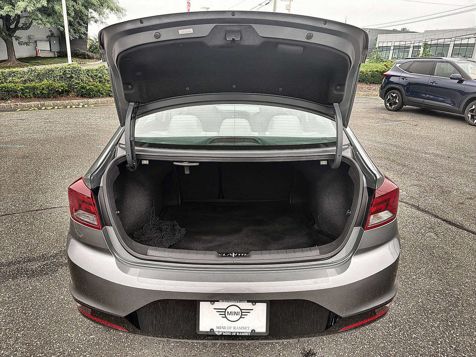 Used 2019 Hyundai Elantra Value Edition w/ Cargo Package FWD image 27
