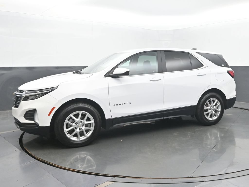 Used 2022 Chevrolet Equinox LT FWD image 2