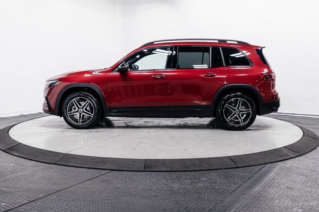 Used 2024 Mercedes-Benz EQB 300 4MATIC image 4