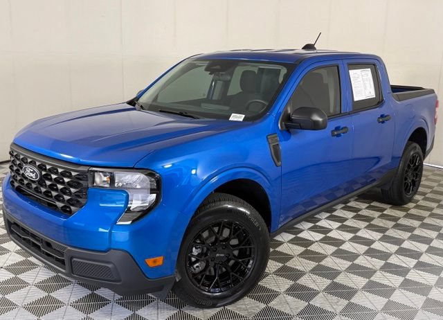 Used 2025 Ford Maverick XL FWD image 1