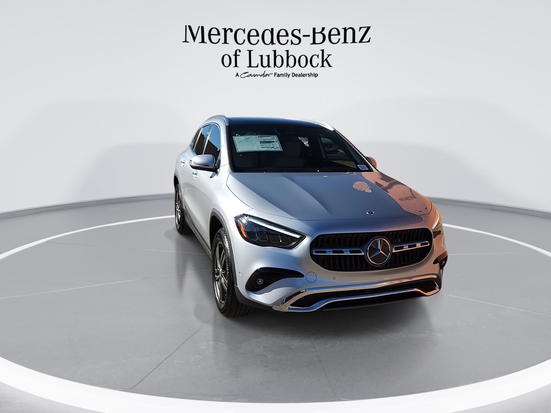 New 2025 Mercedes-Benz GLA 250 4MATIC image 2
