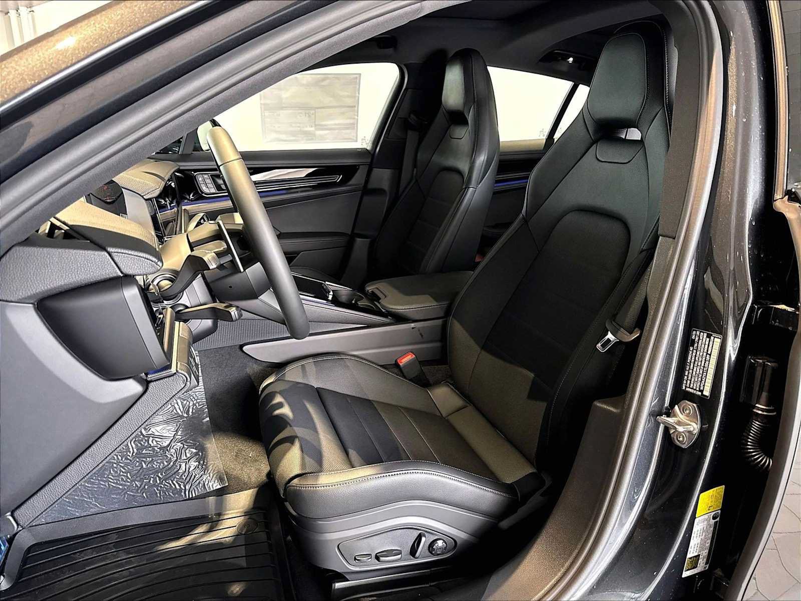 New 2026 Porsche Panamera 4 AWD/4WD image 5